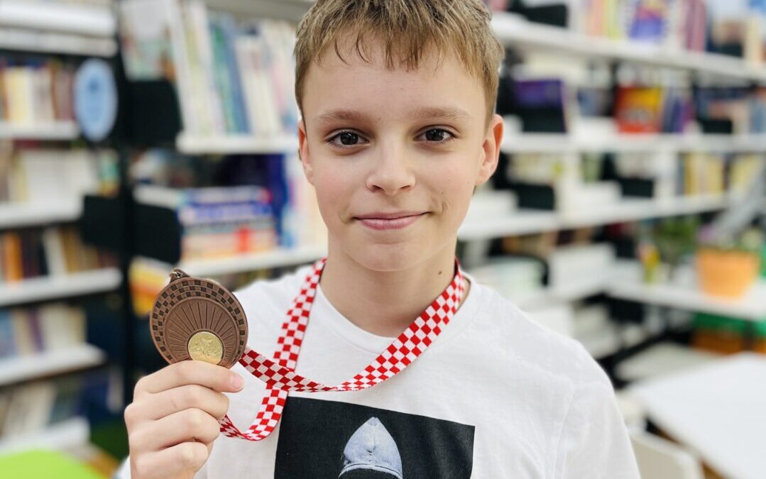 Dan Novak iz 6. c treći u gimnastici